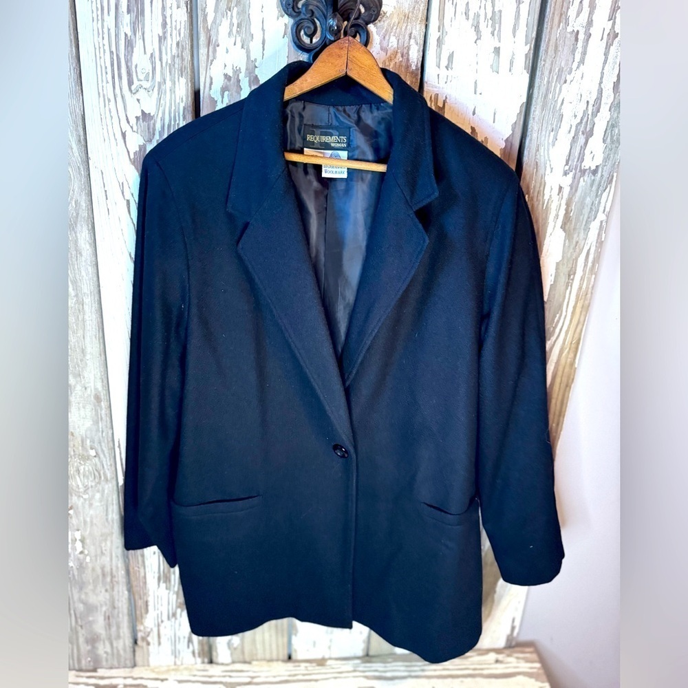 Requirements Size 16W Black Blazer 100% Wool Vintage